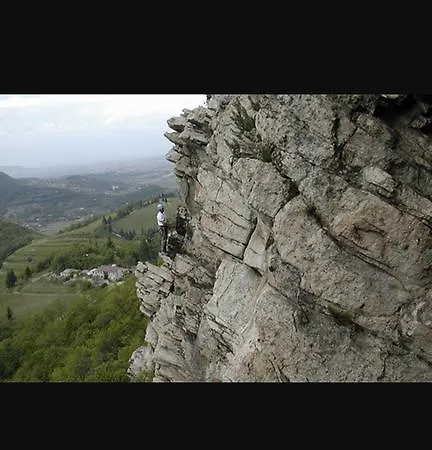 Alla Cascata *